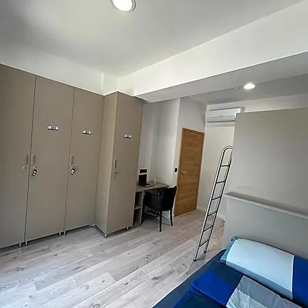 Hostelum Hotel