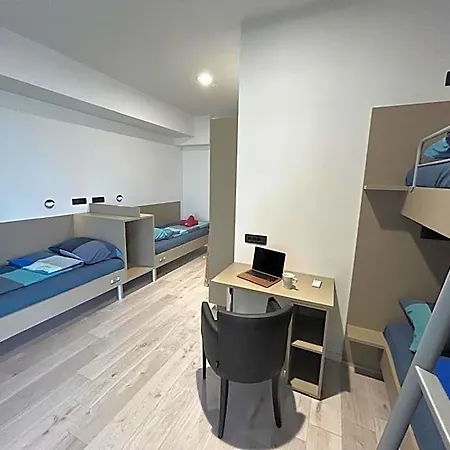 Hotel Hostelum *